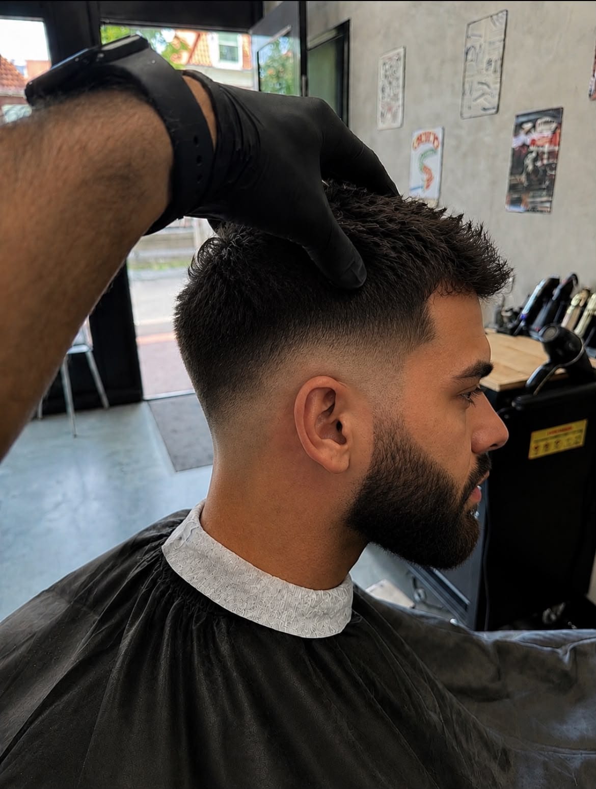 Kapsel gemaakt bij Berkay's Barbershop in Hoorn, voorbeeld 4