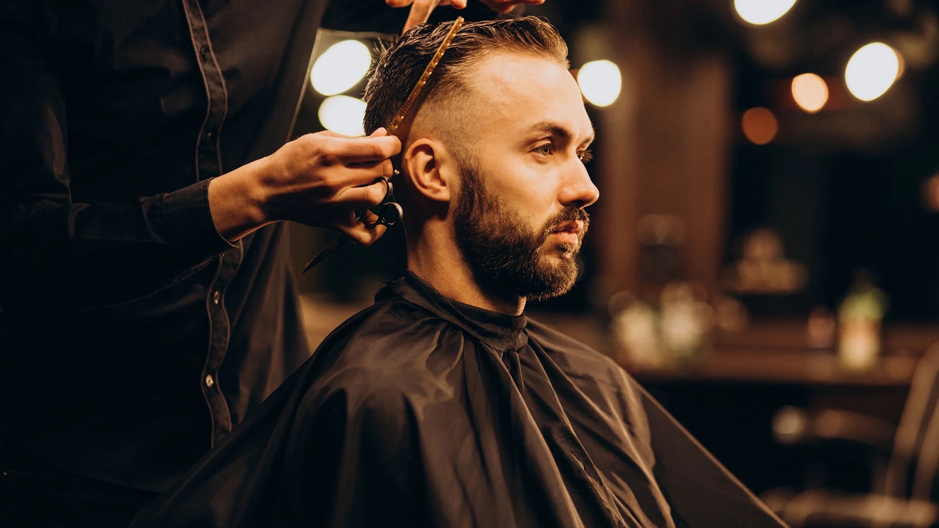Skin fade haircut bij Berkay's Barbershop in Hoorn